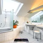 Hotel-restaurant Vier Linden 3* Στάντε