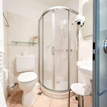 Hotel-restaurant Vier Linden Otel